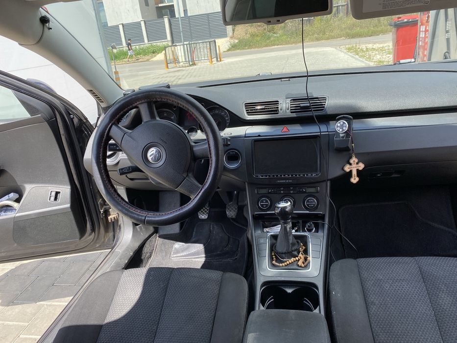 VOLKSWAGEN Passat 0 — imagine 2