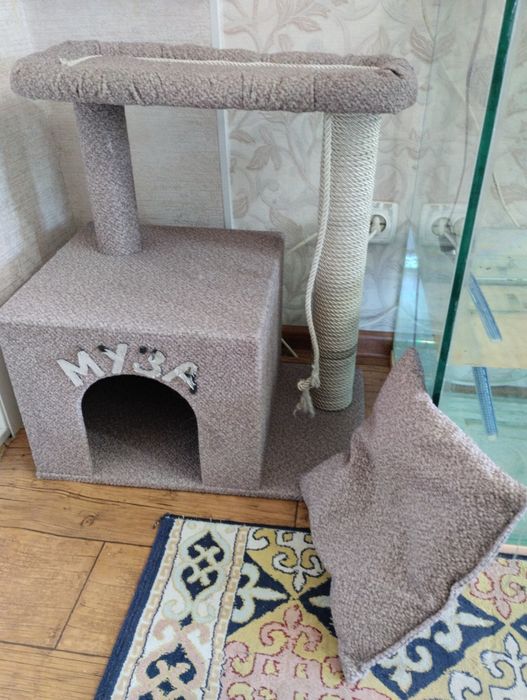 домик для кошки .