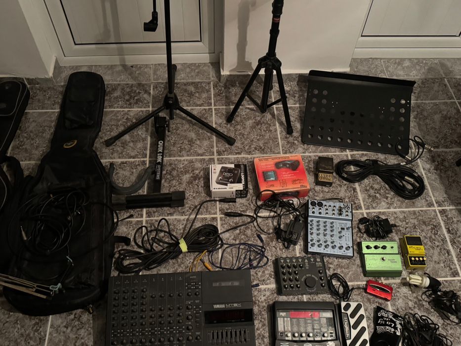 Музикални инструменти.