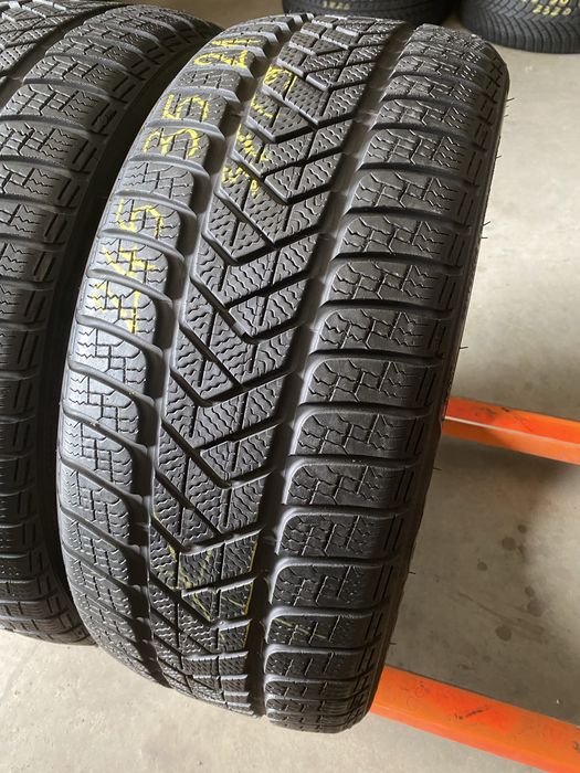 Anvelope iarna 245/35/21 Pirelli Sottozero 3 245 35 21 R21