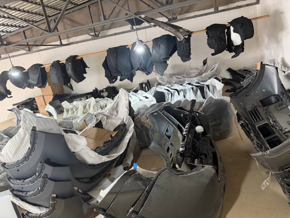 Кузовные запчасти на модели deepal и leapmotor