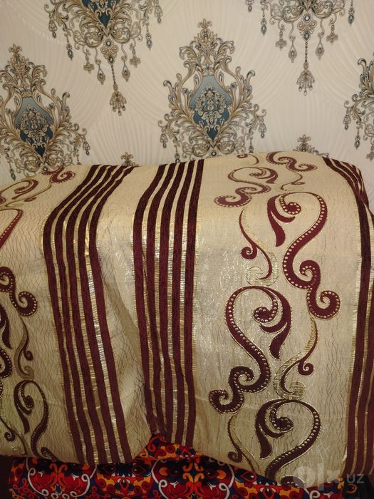 Parda sotiladi naqshli qalin parda