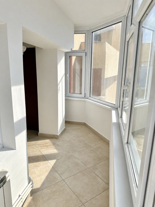 Centru Vechi/Peninsula | Proprietar – 3 camere, 85 mp, mobilat, centrala, 2 AC