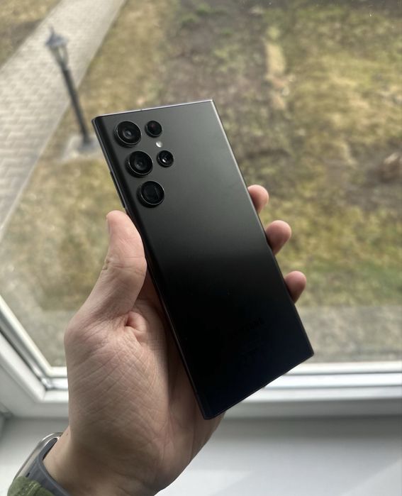 Samsung S22 ULTRA cu 95% Bateria