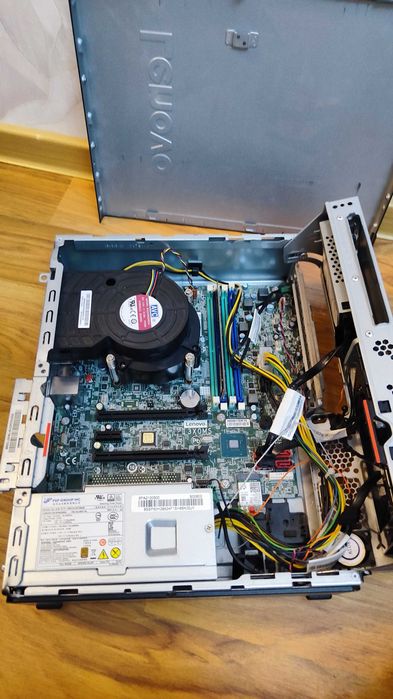 ThinkCentre M920s \ Intel i5-8500 \ 8GB DDR4 2666 \WiFi&Bluetooth