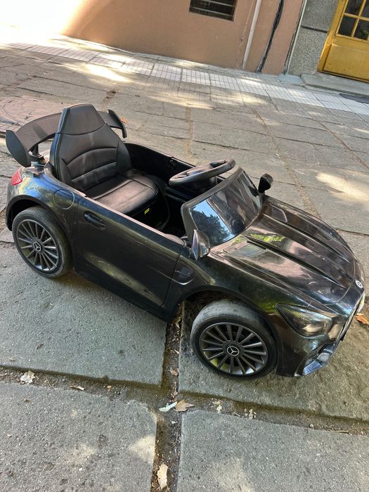 Mercedes AMG акумулаторна кола