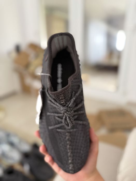 yeezy 350 blackreff diverse marimi