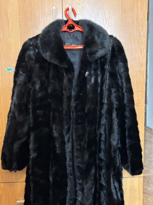 Пролам норковую шубу