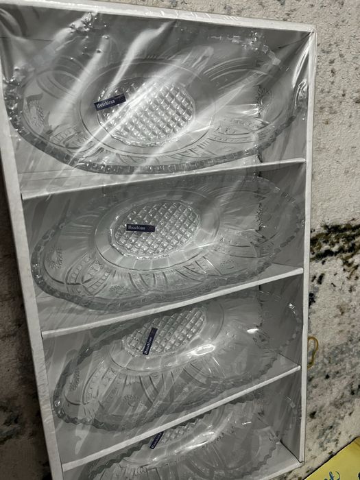 Продам новый набор салатниц