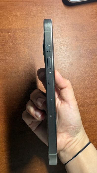 iPhone 15 Pro, 128 ГБ