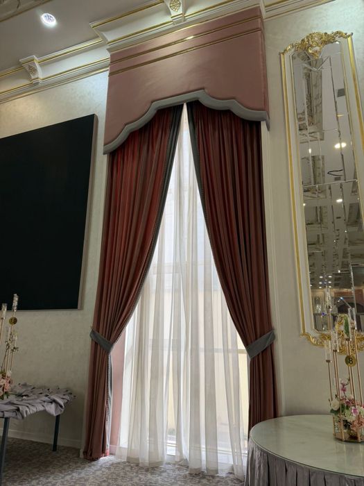Продаются роскошные банкетные шторы