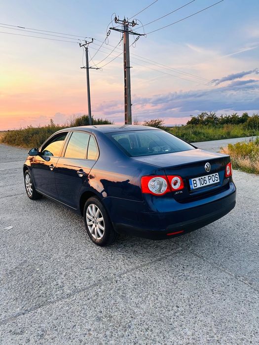 VOLKSWAGEN Jetta 2011 — imagine 4