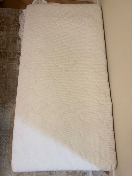 Продам детскую кроватку