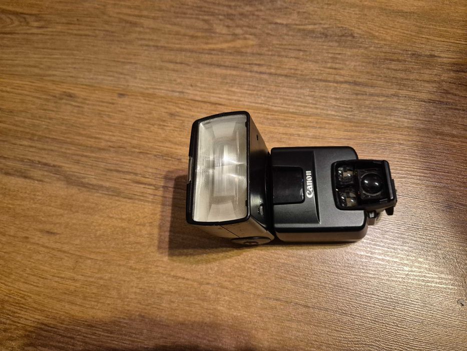 Фото светкавица Canon speedlite 550ex