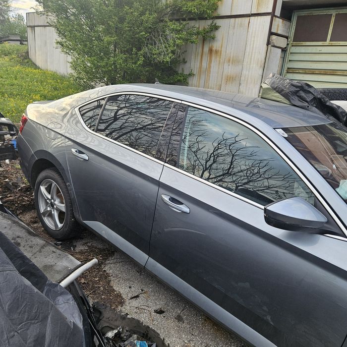 Шкода суперб  2.0тди на части