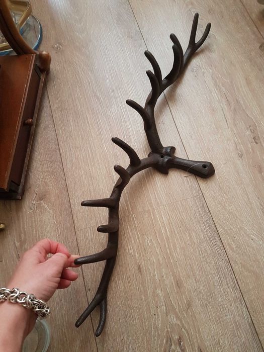 Огромна чугунена закачалка за дома и хижата– 63см