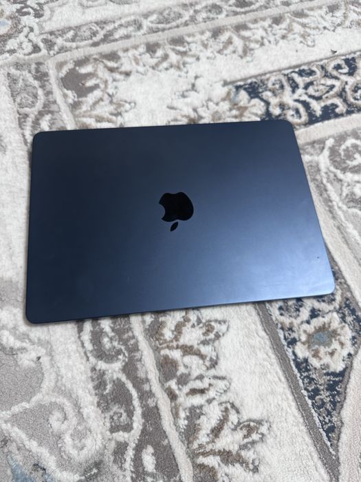 продам Macbook air 13