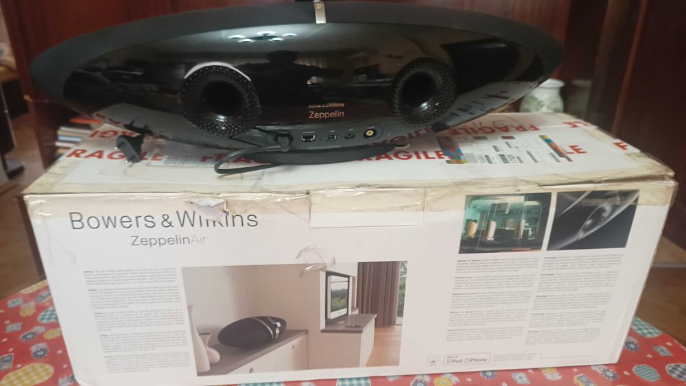 Тонколона Zeppelin Air Bowers & Wilkins
