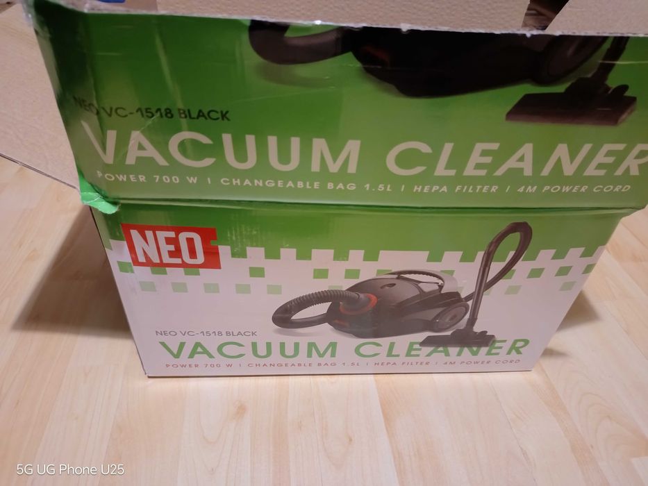 Продавам прахосмукачка Neo .