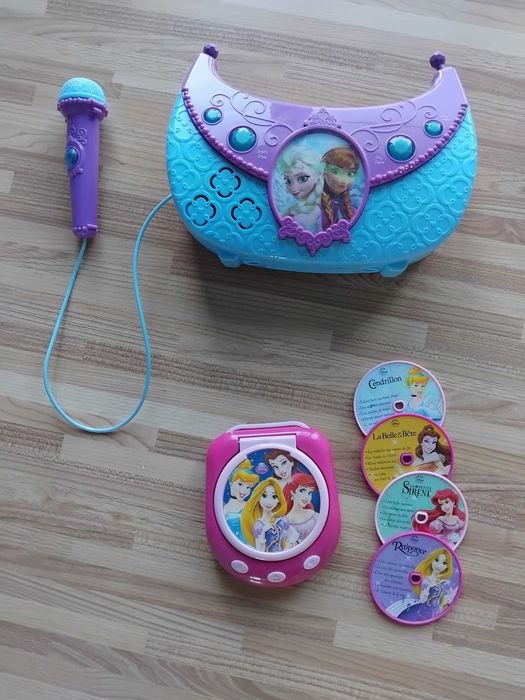 Lot Frozen Elsa rochie si statie cantat cu microfon