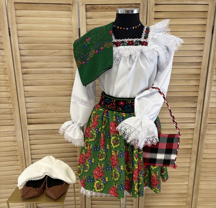 Costum traditional/popular de Maramures pentru femei set complet