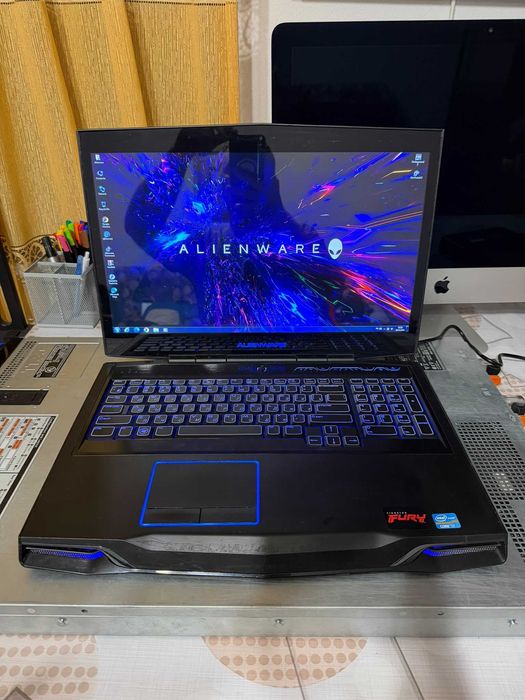 Laptop Retro Gaming Alienware M17x R4 17" i7-3630QM / 16GB DDR3 / GTX 660M / 512 GB SSD Samsung + 1 TB HDD / Windows 7 Ultimate - BATERIE NOUA
