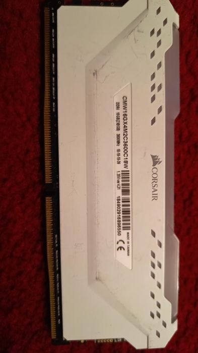 Corsair VENGEANCE RGB PRO, 16GB (2 x 8GB), DDR4, 3600MHz