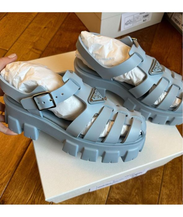 Сандали Prada Monolith