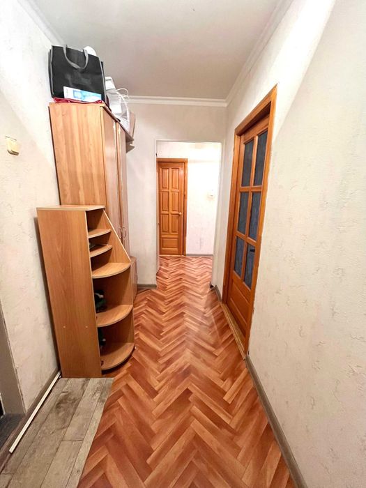 Продаётся 2 комн квартира