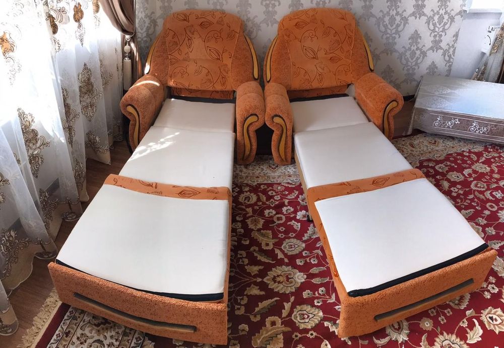 Продам диван, шкаф