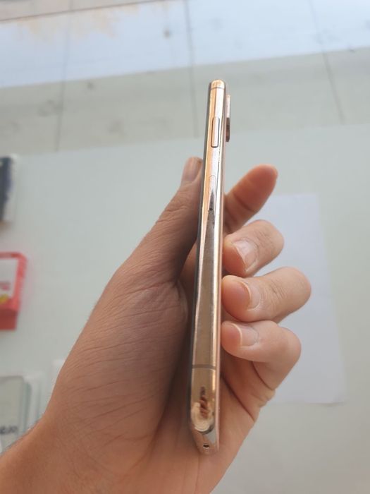 iPhone Xs 64 Gb radnoy