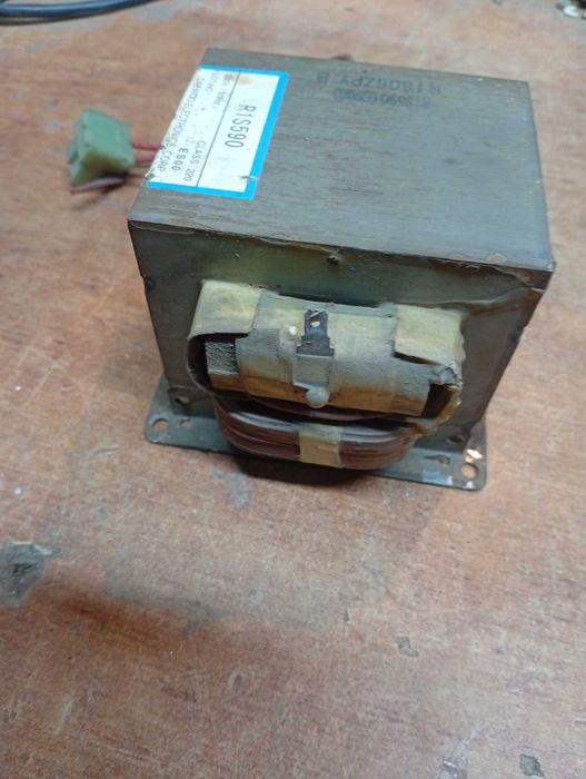 Продам от Микровалновки Трансформатор