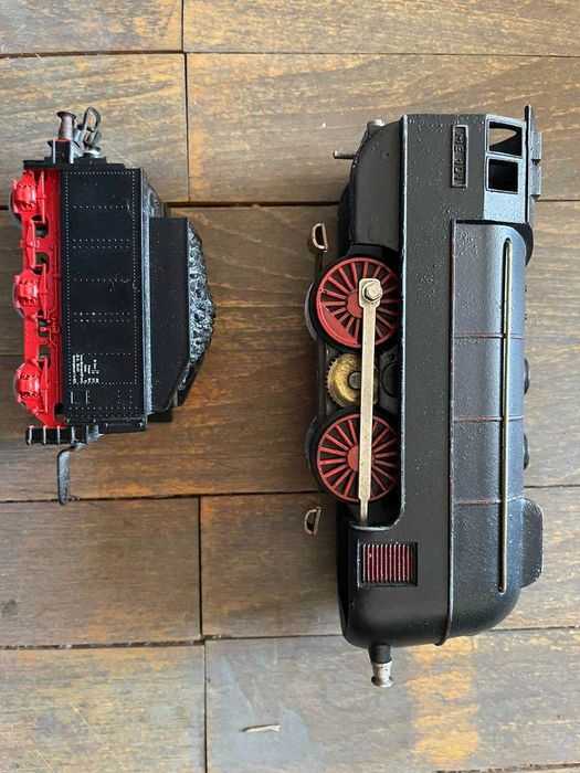 MARKLIN, PIKO ME 101, FLEISCHMANN - парни локомотиви с тендер