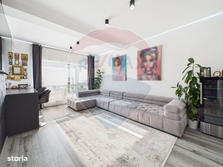 Apartament de vanzare - 3 camere 102mp + Terasa cu foisor 45mp