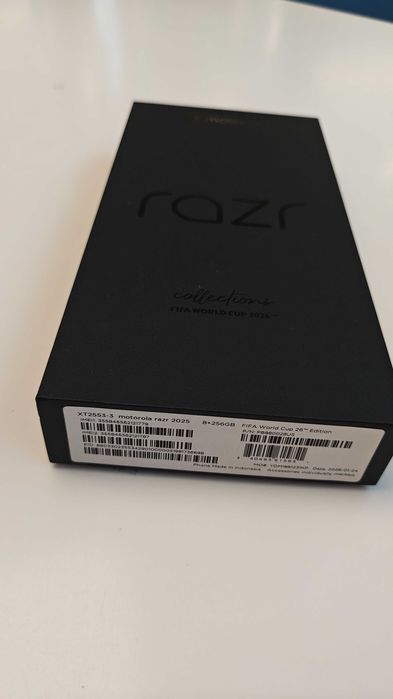 Limited Edition Motorola Razr 60 FIFA World Cup 26, не разпечатан