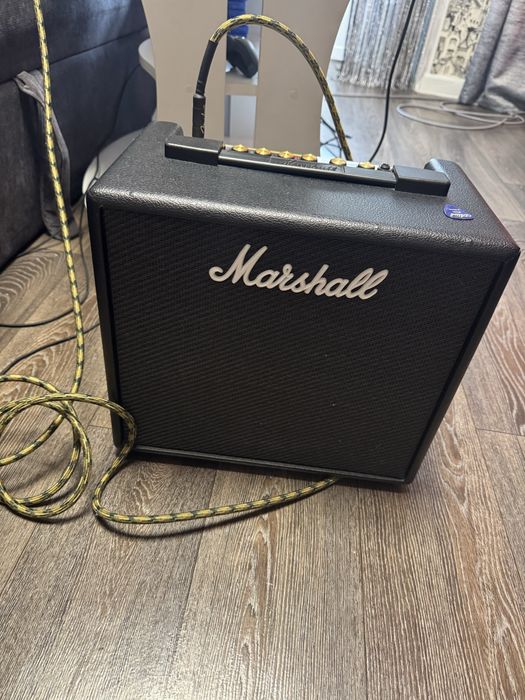 Marshal CODE25, Fender Squier Stratocaster HSS