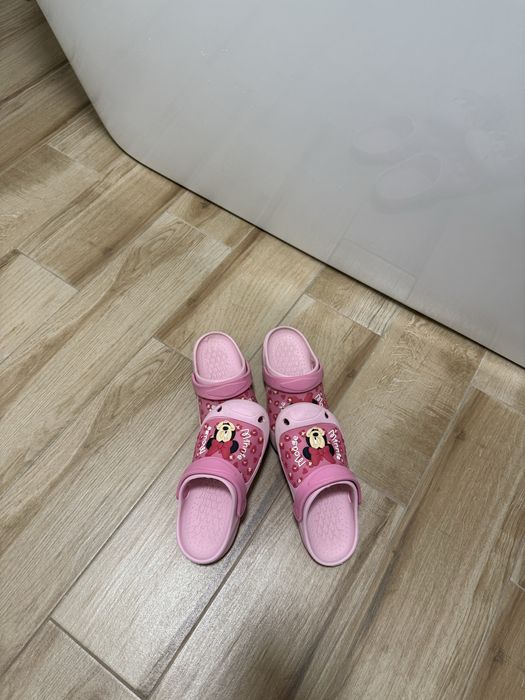 papuci numarul 30