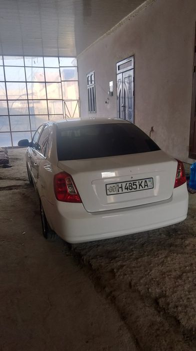 Автомобиль Лоссети 1.8