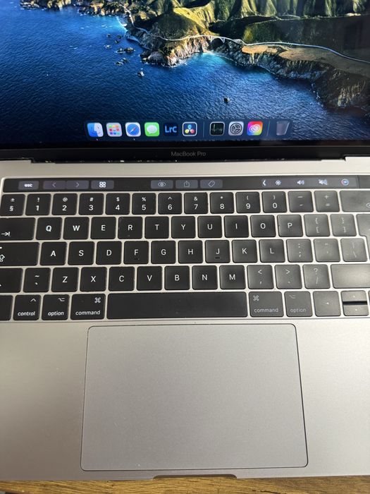 MacBook Pro 13” 2017 i7 / 16GB RAM / 256GB SSD / 4x Thunderbolt 3