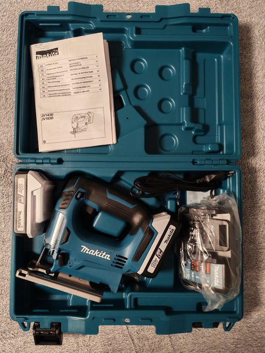 Set scule Makita 18 V, accesorii, incarcatoare