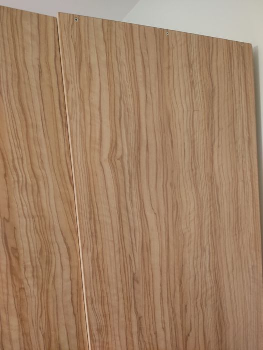 Трикрилен гардероб