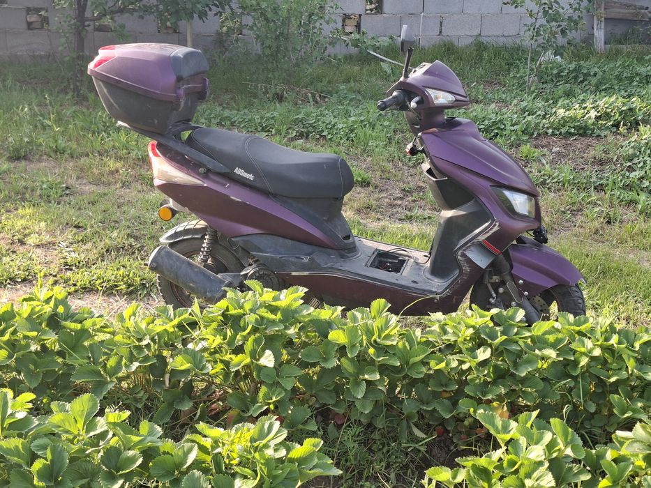 Продам мопед м8 150куб