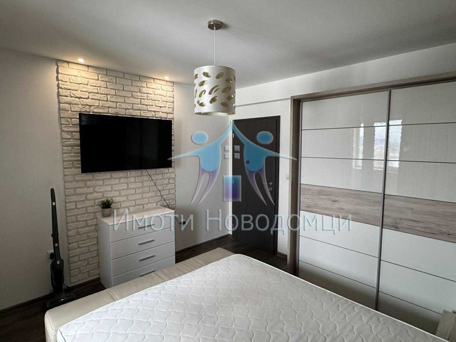 Продава се Двустаен апартамент в Шумен, Пазара - 76 кв.м за 859 €/кв.м - Снимка #3