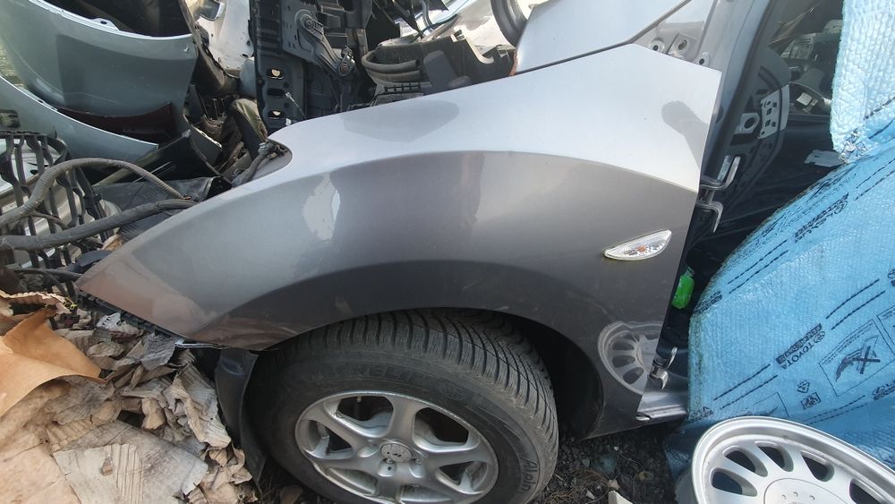 Aripa stanga hyundai i30 2012 2013 din 2014 an 2015 gde gri