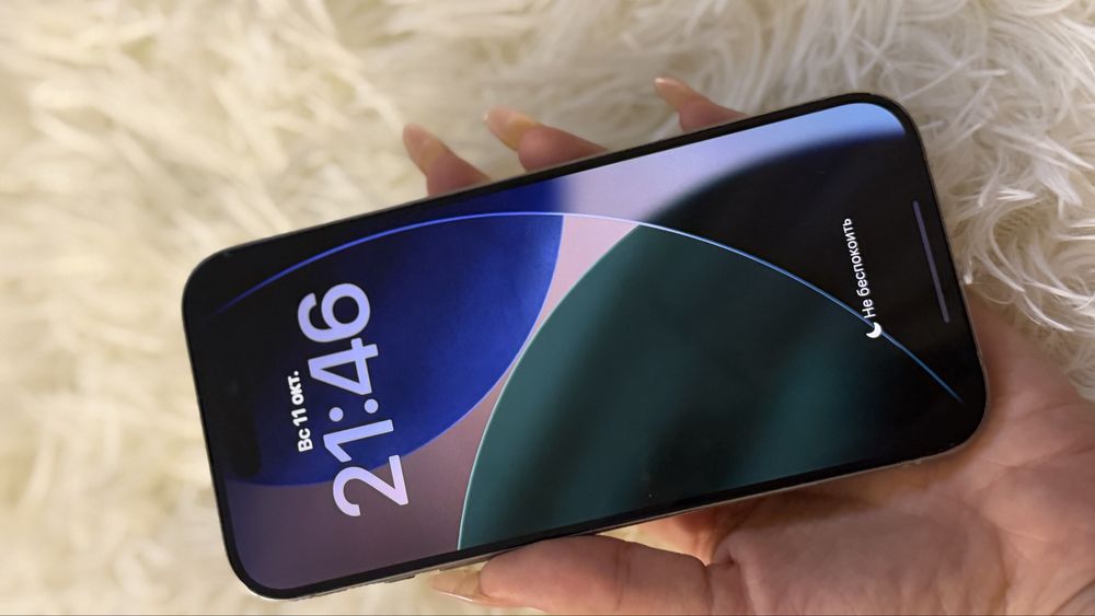 Iphone 15 pro 128 гб емкост 89%