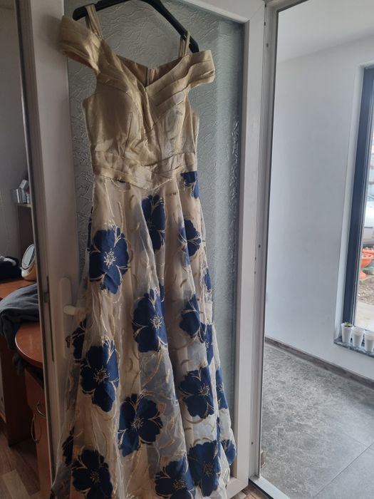 Rochițe  noi de vânzare