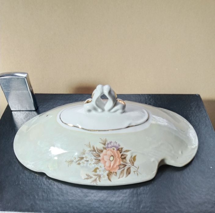 Супница фарфоровая старинная