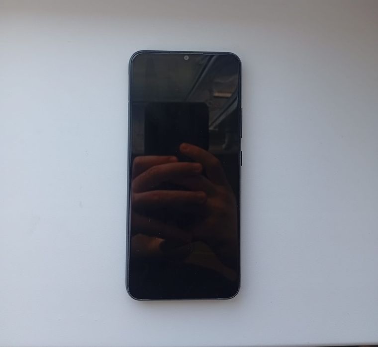 Продам Realme C21Y