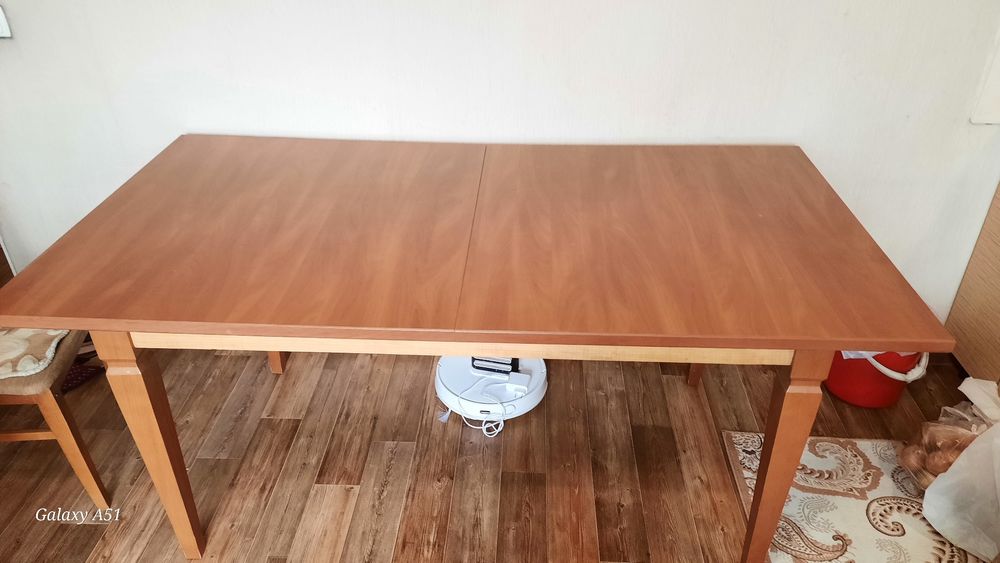 Продам кухонный стол