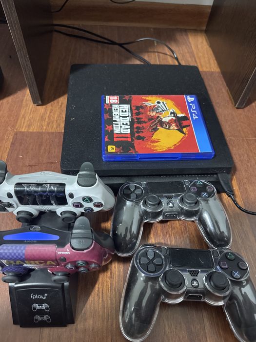 PlayStation 4slim
